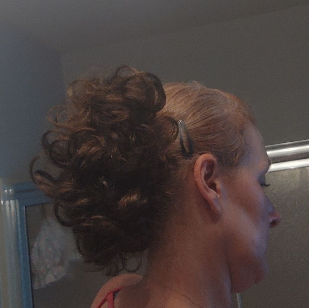 Paula Young full volume clip on synthetic hair in Golden brown